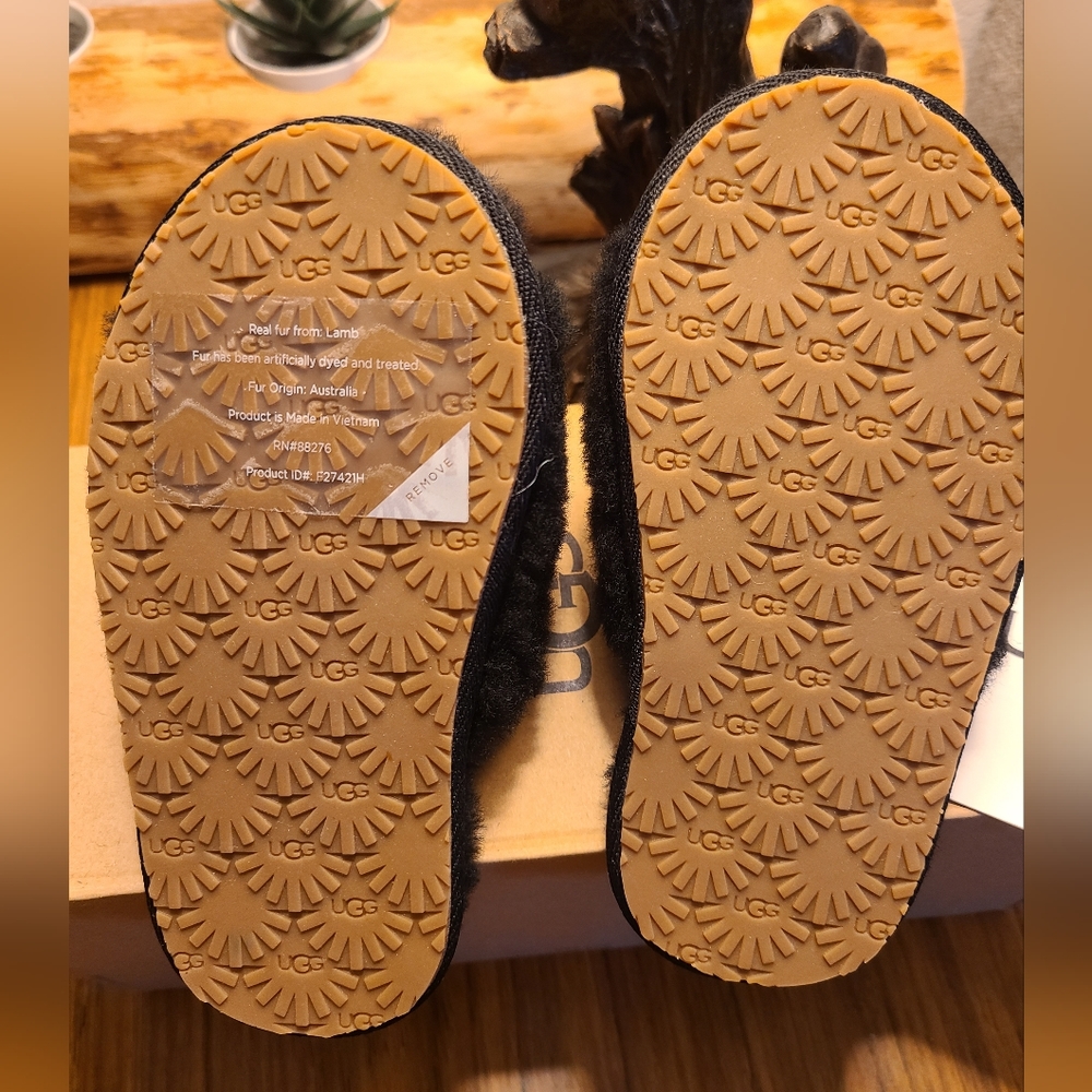 👶 UGG Fluff Slide - Child Size - Picture 3 of 5